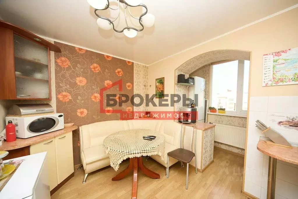 2-к кв. Севастополь ул. Казачья, 16 (56.0 м) - Фото 1