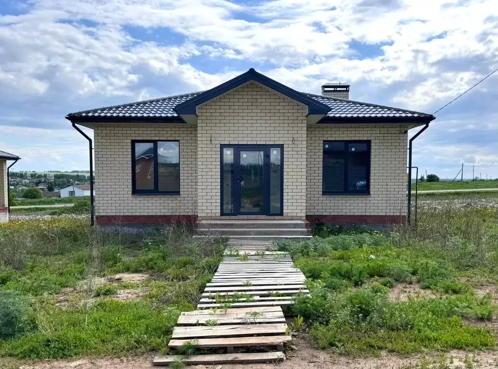 Коттедж в Татарстан, Высокогорское с/пос, пос. Инеш ул. Садри Максуди ... - Фото 0