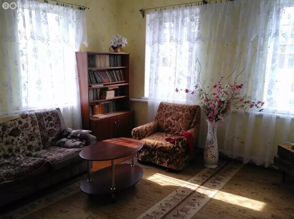 Дом в село Александровка, Октябрьская улица (85 м) - Фото 1