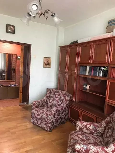 2-к. квартира, 60 м, 4/4 эт. - Фото 1