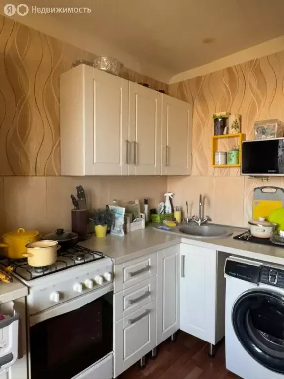 2-комнатная квартира: Волжский, улица имени Генерала Карбышева, 110 ... - Фото 0
