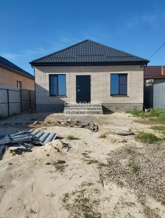 Дом в Калмыкия, Элиста ул. Имени партизанки Були Цюгатиевой, 10 (83 м) - Фото 2