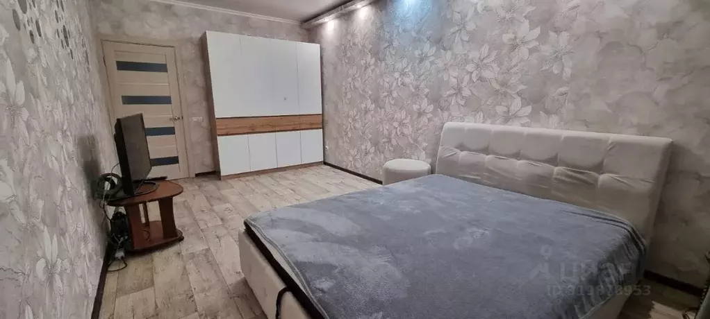 2-к кв. Крым, Керчь ул. Комарова, 6 (63.0 м) - Фото 0