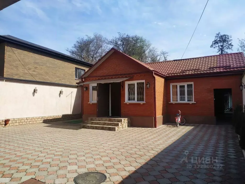 Дом в Северная Осетия, Владикавказ ул. Братьев Габайраевых, 22А (74 м) - Фото 0