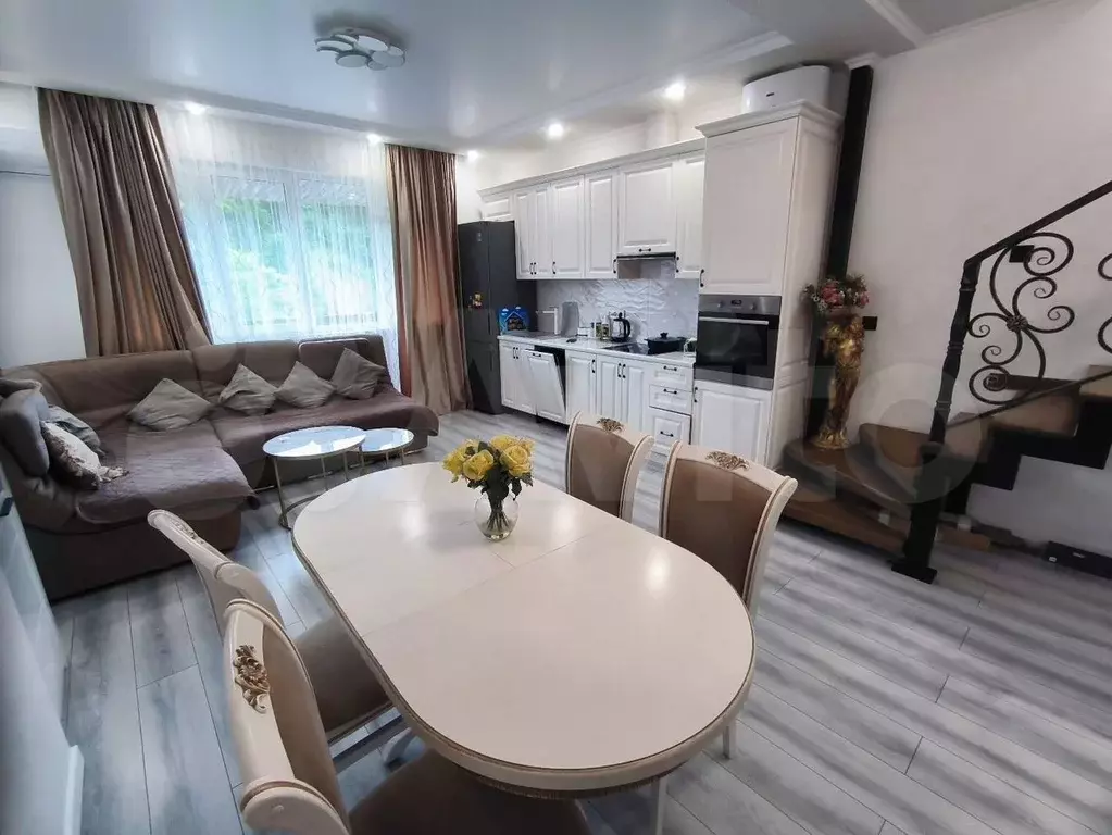 4-к. квартира, 105 м, 7/7 эт. - Фото 0