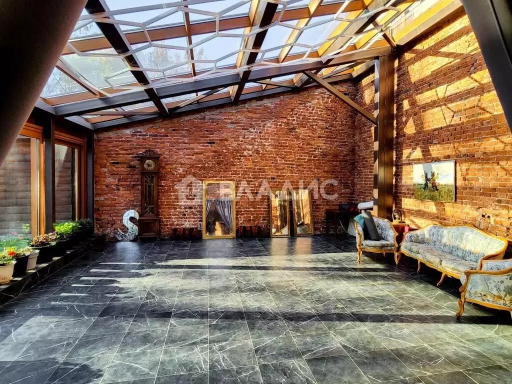 Дом в Санкт-Петербург, Санкт-Петербург, Петергоф Садовая ул., 24Д (592 ... - Фото 2