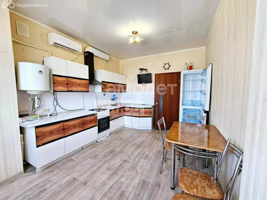 4-комнатная квартира: село Началово, улица Куйбышева, 2А (87.3 м) - Фото 0