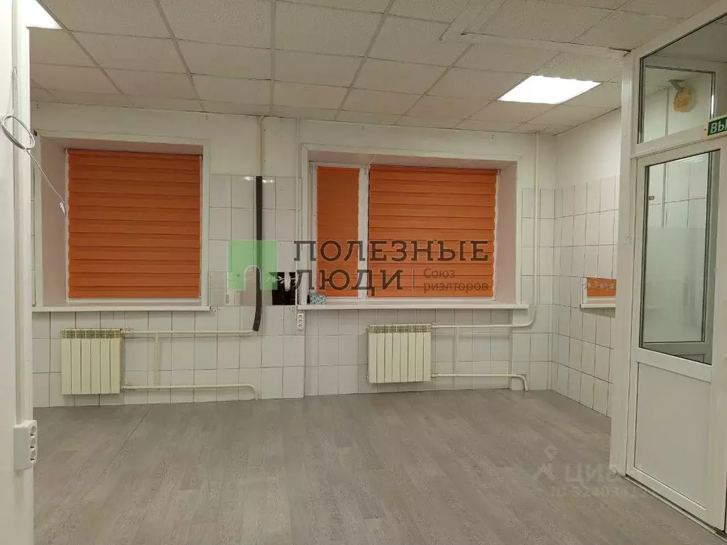 Помещение свободного назначения в Красноярский край, Красноярск ул. ... - Фото 1