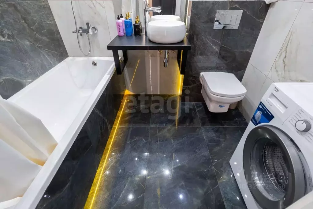 Студия Тюменская область, Тюмень ул. Новоселов, 105 (27.6 м) - Фото 1