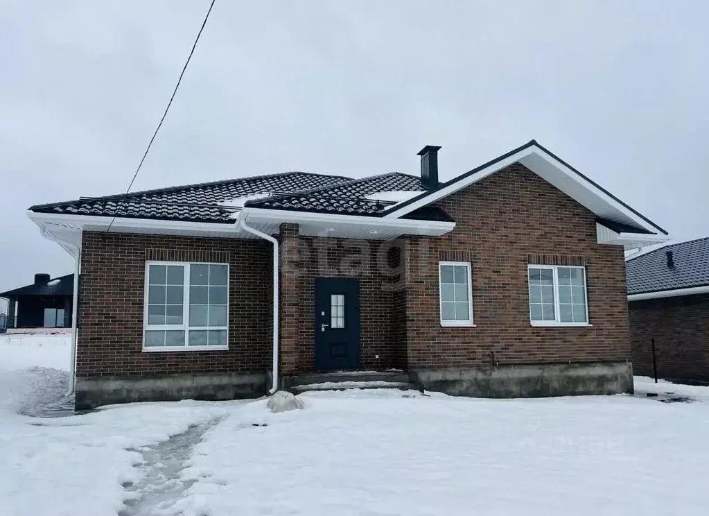 Дом в Белгородская область, Старый Оскол ул. Яружная, 20 (135 м) - Фото 1