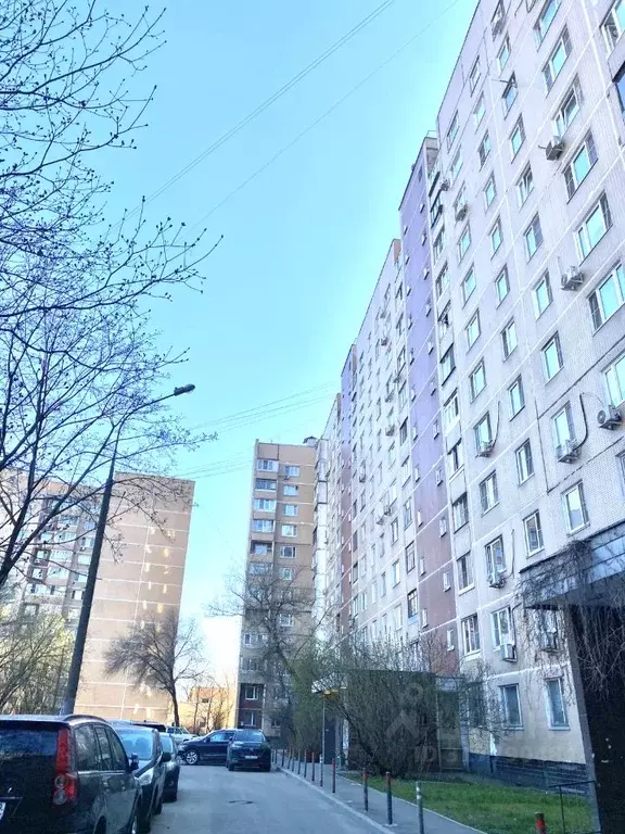 2-к кв. Москва Перовская ул., 33К1 (53.5 м) - Фото 0