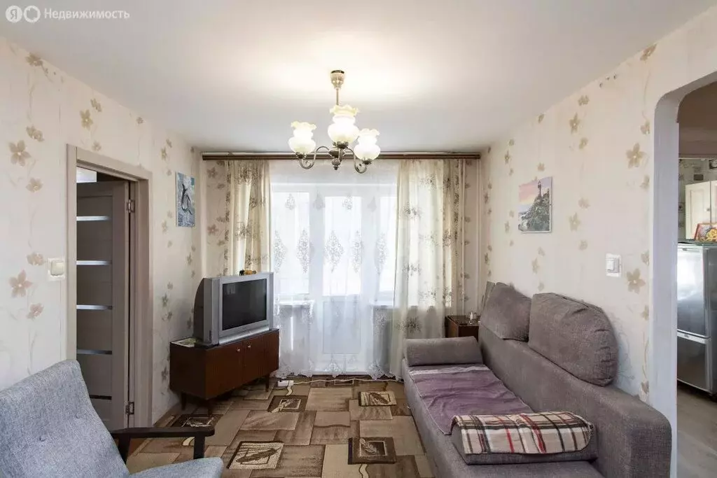 2-комнатная квартира: Тюмень, улица Пермякова, 12 (44.6 м) - Фото 1