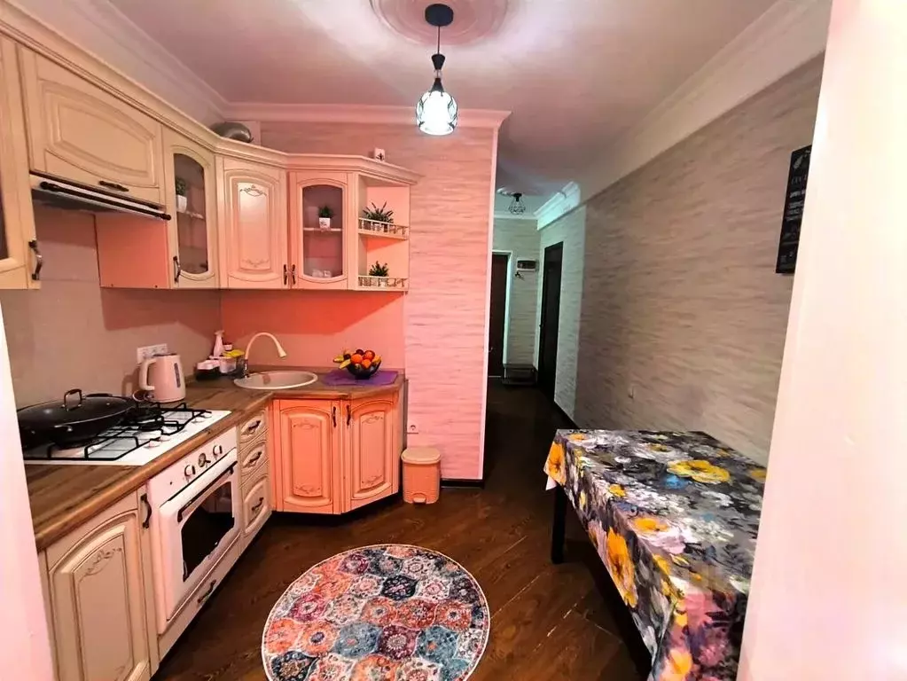 1-к кв. Дагестан, Каспийск ул. Зейнудина Батманова, 2 (42.0 м) - Фото 0