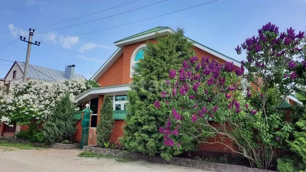 Дом в Воронежская область, Россошь проезд 1-й Чкалова, 10 (409 м) - Фото 1