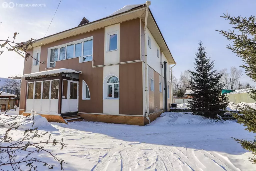 Дом в посёлок Молодёжный, Зелёная улица (224 м) - Фото 2