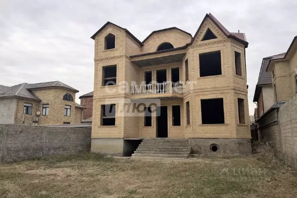 Дом в Дагестан, Махачкала М-5 мкр, ул. Столичная (450 м) - Фото 1