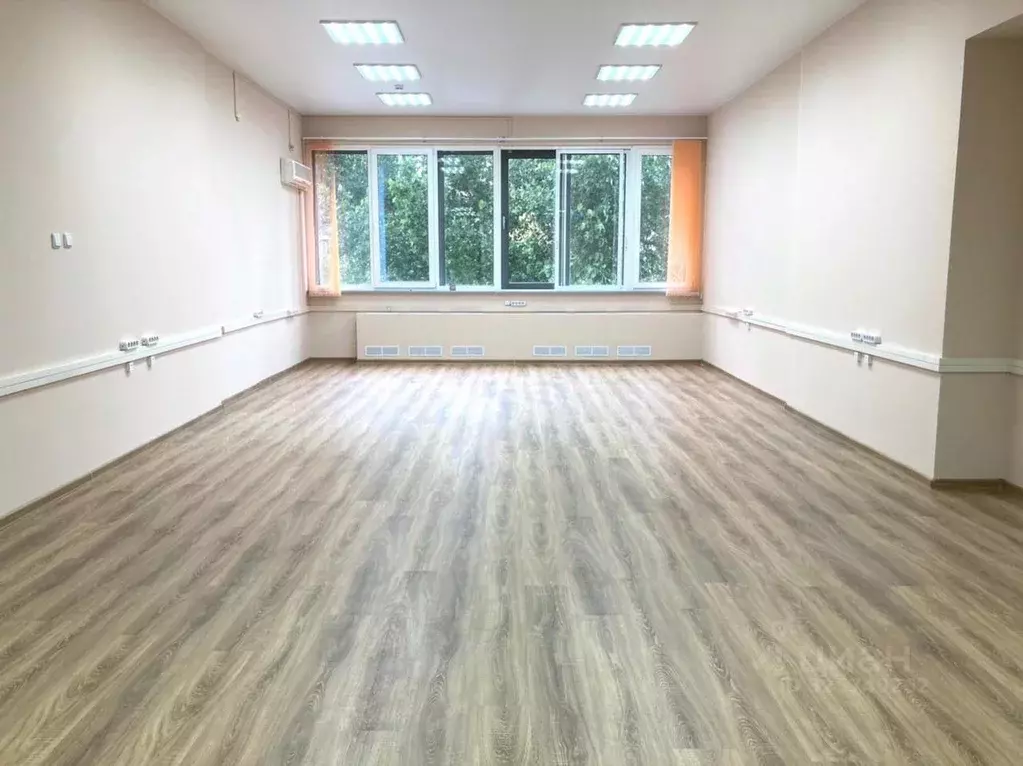 Офис в Волгоградская область, Волгоград Рабоче-Крестьянская ул., 16 ... - Фото 1