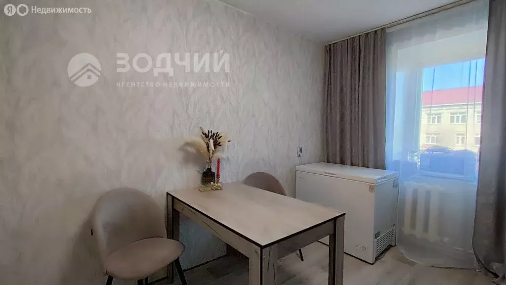2-комнатная квартира: село Комсомольское, улица Микрорайон К. ... - Фото 2