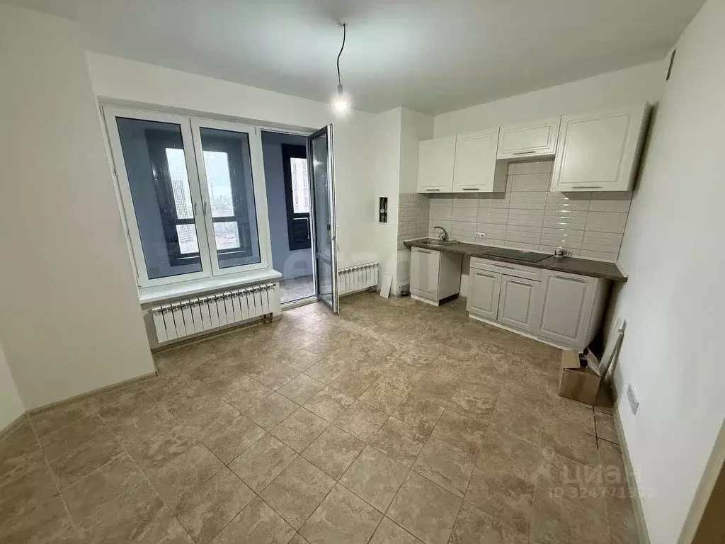 2-к кв. Воронежская область, Воронеж ул. Ворошилова, 1/6 (70.4 м) - Фото 1