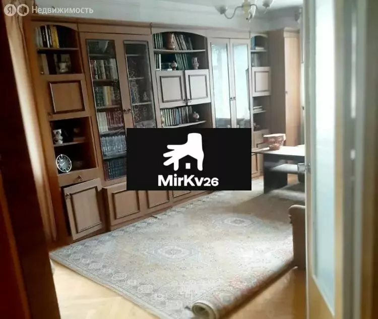 3-комнатная квартира: посёлок Горячеводский, улица Захарова, 1 (68 м) - Фото 0