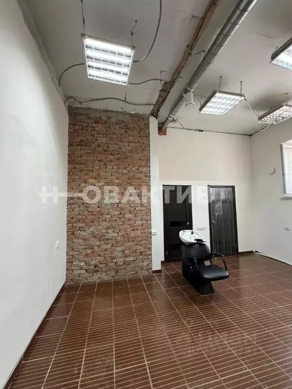 Помещение свободного назначения в Новосибирская область, Карасук ул. ... - Фото 1