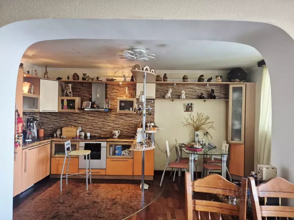 3-к кв. Свердловская область, Екатеринбург ул. Фролова, 29 (115.0 м) - Фото 1