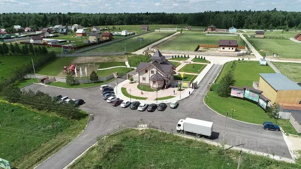 Участок в Московская область, Серпухов городской округ, д. Арнеево  ... - Фото 0
