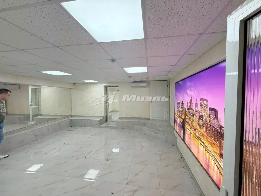 Офис в Крым, Симферополь ул. Семашко, 3 (450 м) - Фото 0