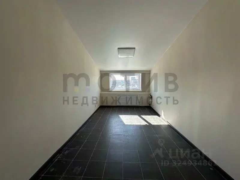 Офис в Тюменская область, Тюмень ул. 50 лет Октября, 120 (16 м) - Фото 2