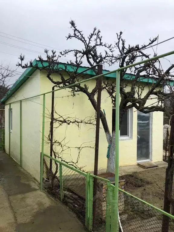 Дом в Крым, Феодосия муниципальный округ, Щебетовка пгт ул. ... - Фото 1