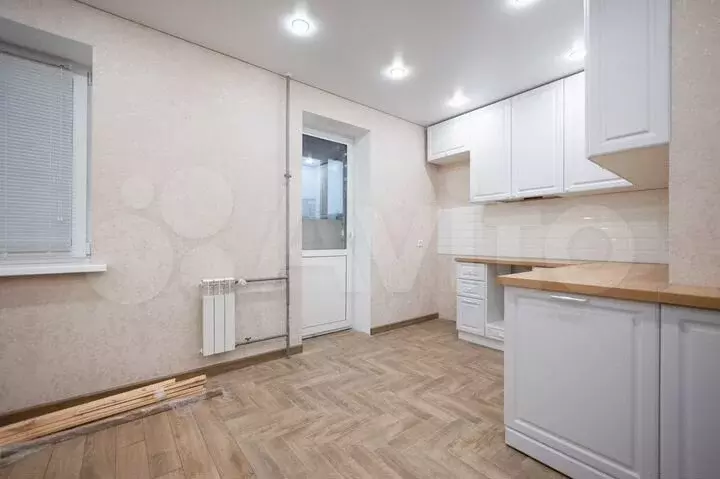 Квартира-студия, 30,5м, 6/9эт. - Фото 0