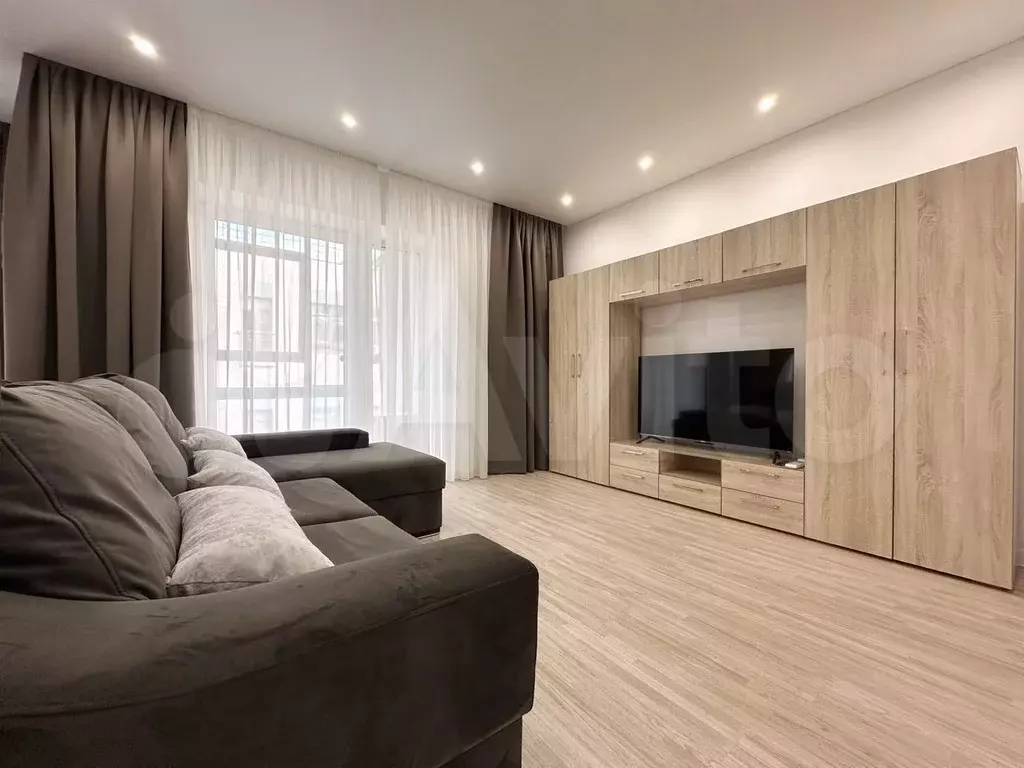 2-к. квартира, 70 м, 2/5 эт. - Фото 0