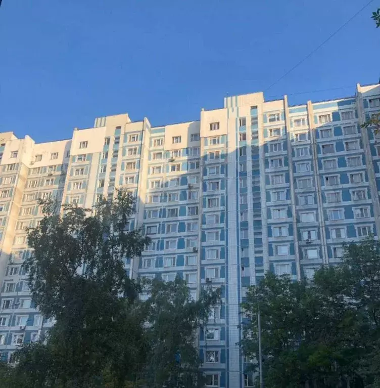 Комната 18 м в 2-к., 1/12 эт. - Фото 0