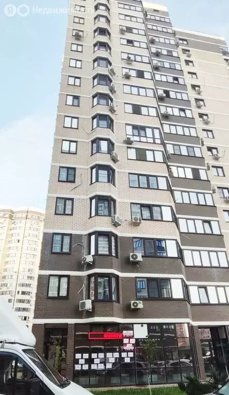 1-комнатная квартира: Краснодар, улица Адмирала Серебрякова, 3к3 (40 ... - Фото 0
