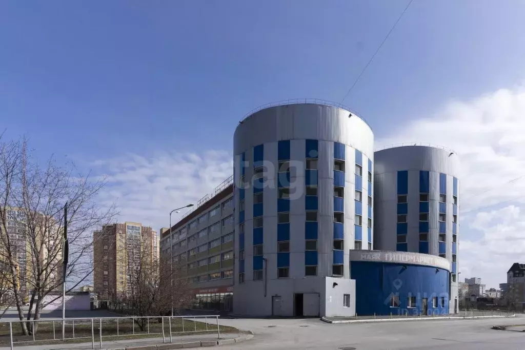 Гараж в Тюменская область, Тюмень 6-й мкр, ул. Валерии Гнаровской, 14 ... - Фото 0