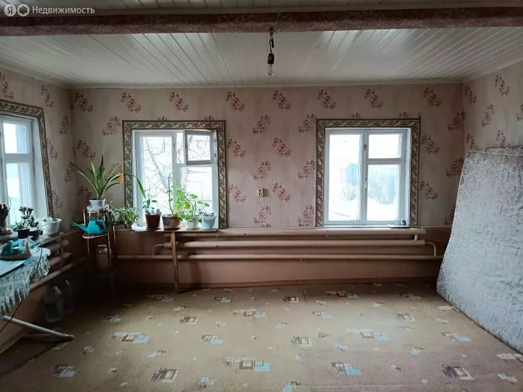 Дом в Самарская область, городской округ Кинель, посёлок городского ... - Фото 1