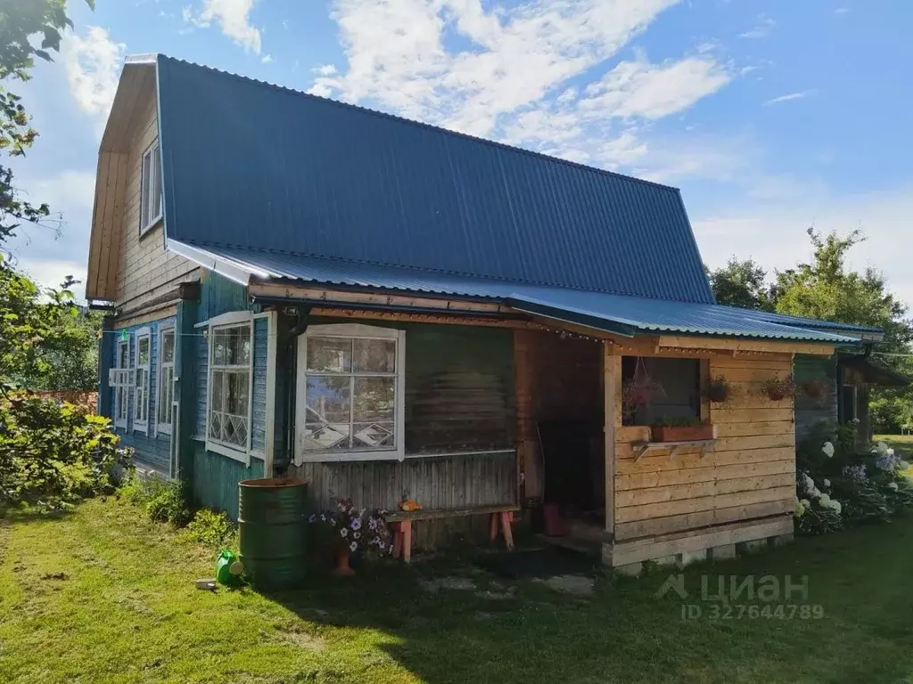 Дом в Тверская область, Старицкий муниципальный округ, д. Молотино 5 ... - Фото 1