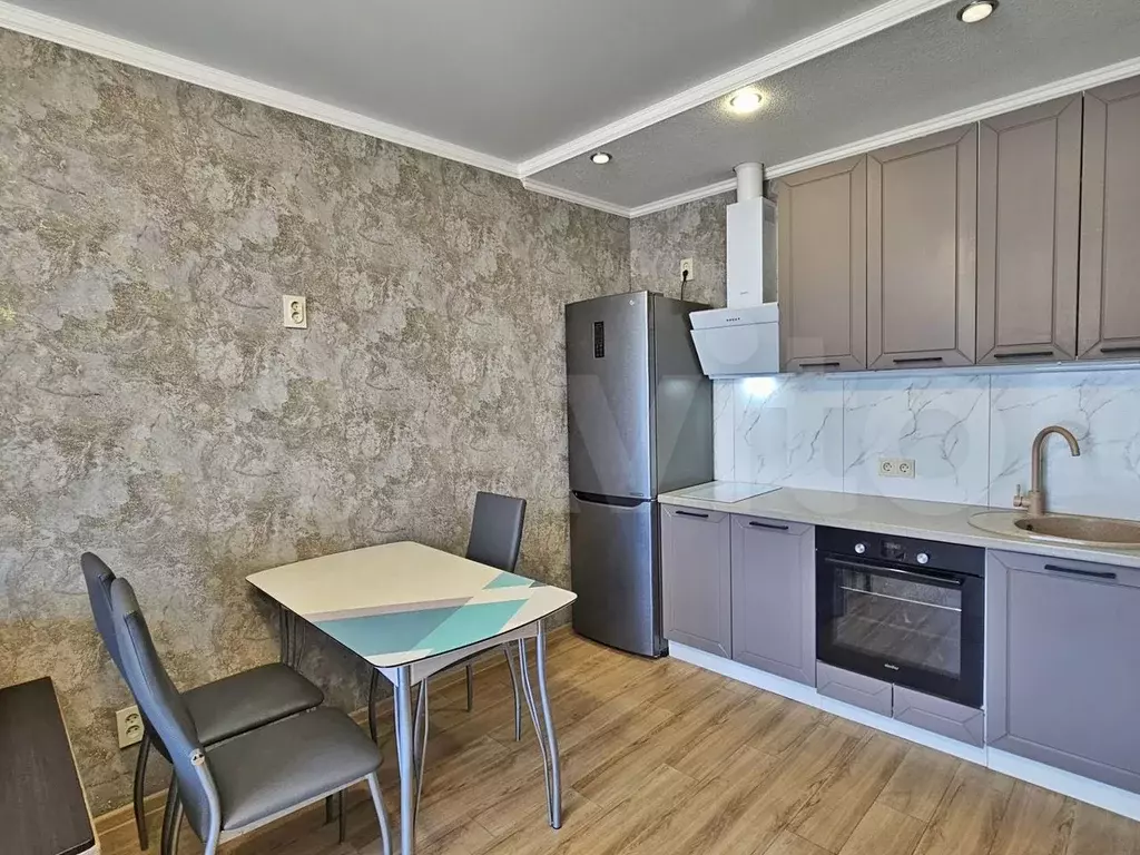 2-к. квартира, 37 м, 7/25 эт. - Фото 0