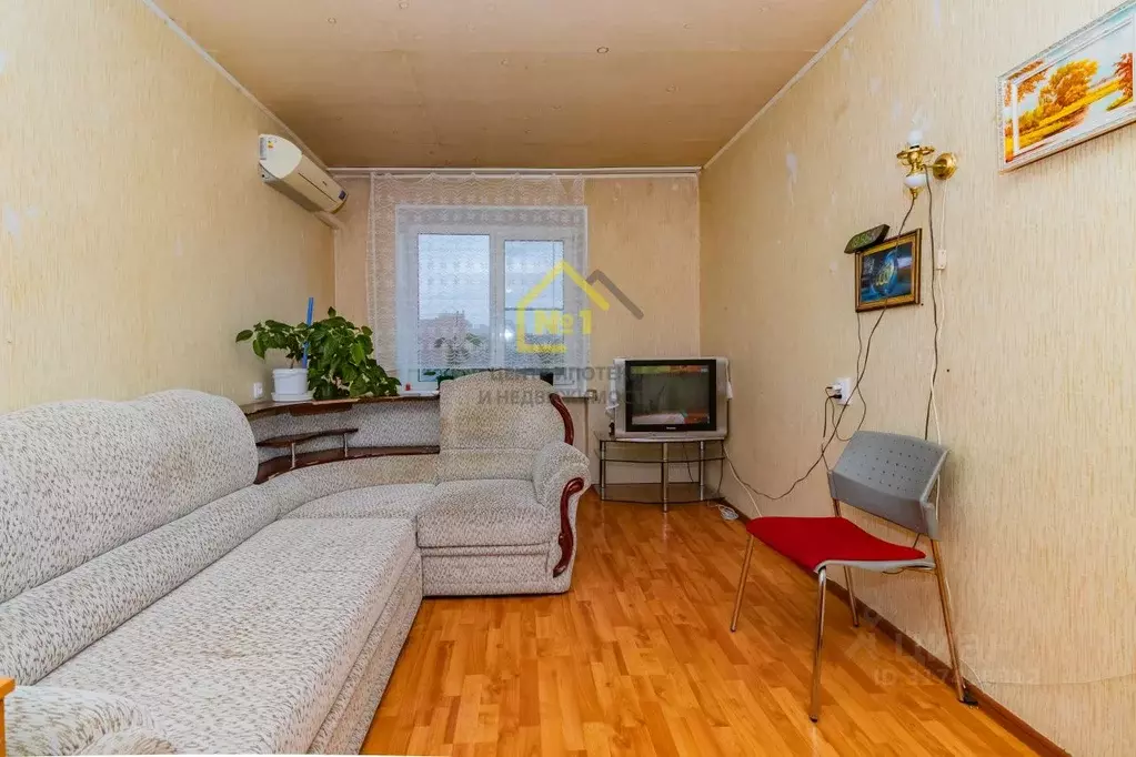 2-к кв. Челябинская область, Челябинск ул. Энгельса, 39 (48.0 м) - Фото 0