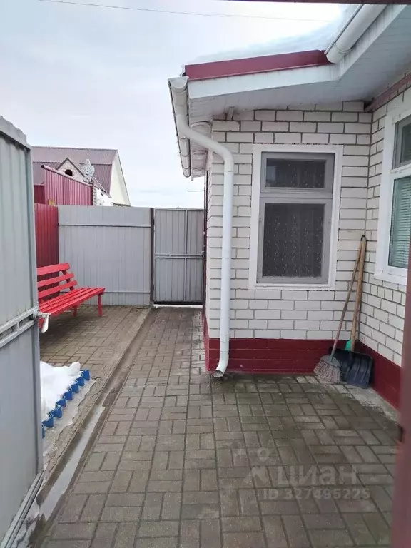 Дом в Брянская область, Жуковский муниципальный округ, пос. Тросна ул. ... - Фото 2