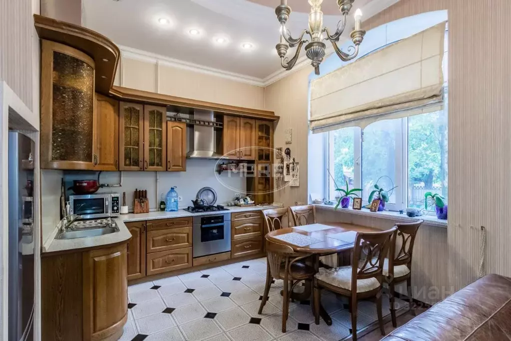 5-к кв. Калининградская область, Калининград Колхозная ул., 14 (192.6 ... - Фото 1