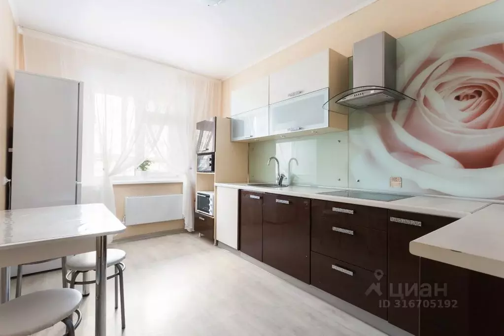 3-к кв. Новосибирская область, Новосибирск ул. Краузе, 19/1 (83.0 м) - Фото 0