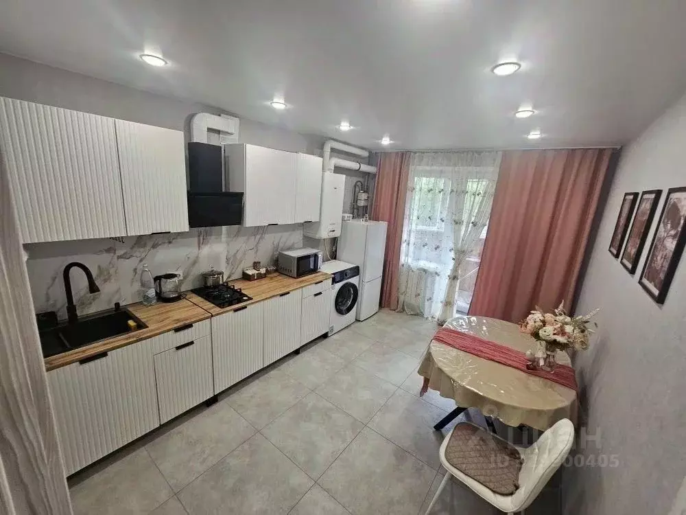 1-к кв. Чувашия, Новочебоксарск Парковая ул., 1 (46.0 м) - Фото 1