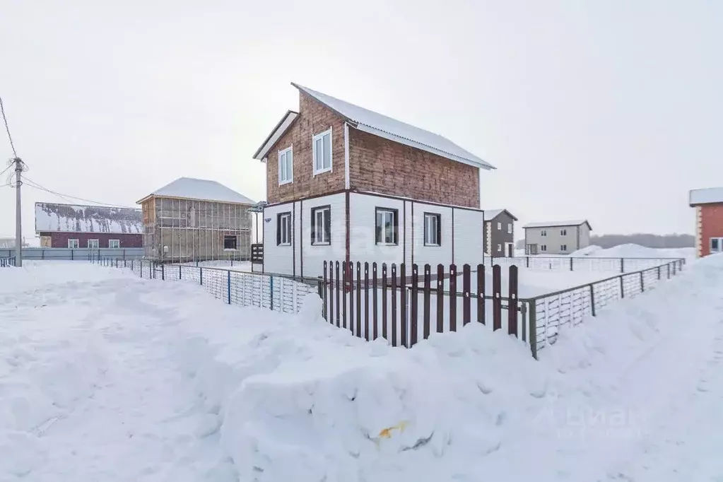 Дом в Омская область, Омский район, Магистральное с/пос, с. Ребровка ... - Фото 0