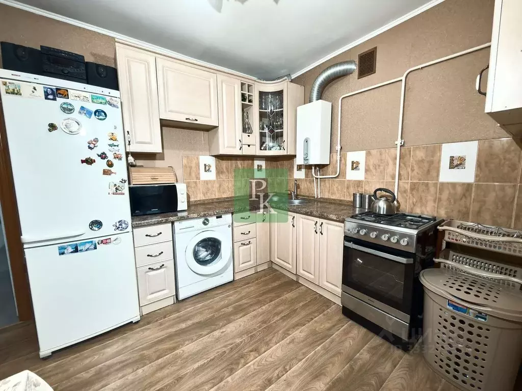 2-к кв. Севастополь ул. Вакуленчука, 26 (57.4 м) - Фото 1
