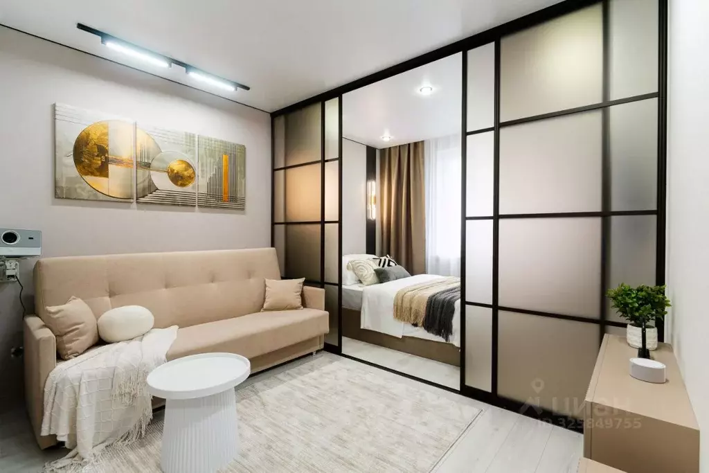 1-к кв. Омская область, Омск ул. 70 лет Октября, 3/6 (43.0 м) - Фото 2