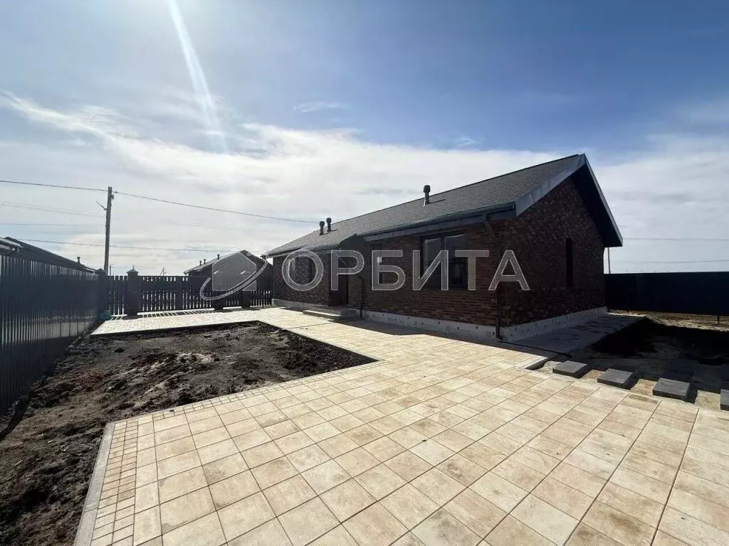 Дом в Тюменская область, Тюменский район, д. Елань 14 (100 м) - Фото 1