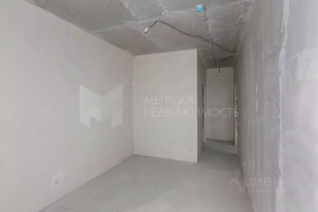 2-к кв. Тюменская область, Тюмень ул. Братьев Бондаревых, 5 (78.7 м) - Фото 1