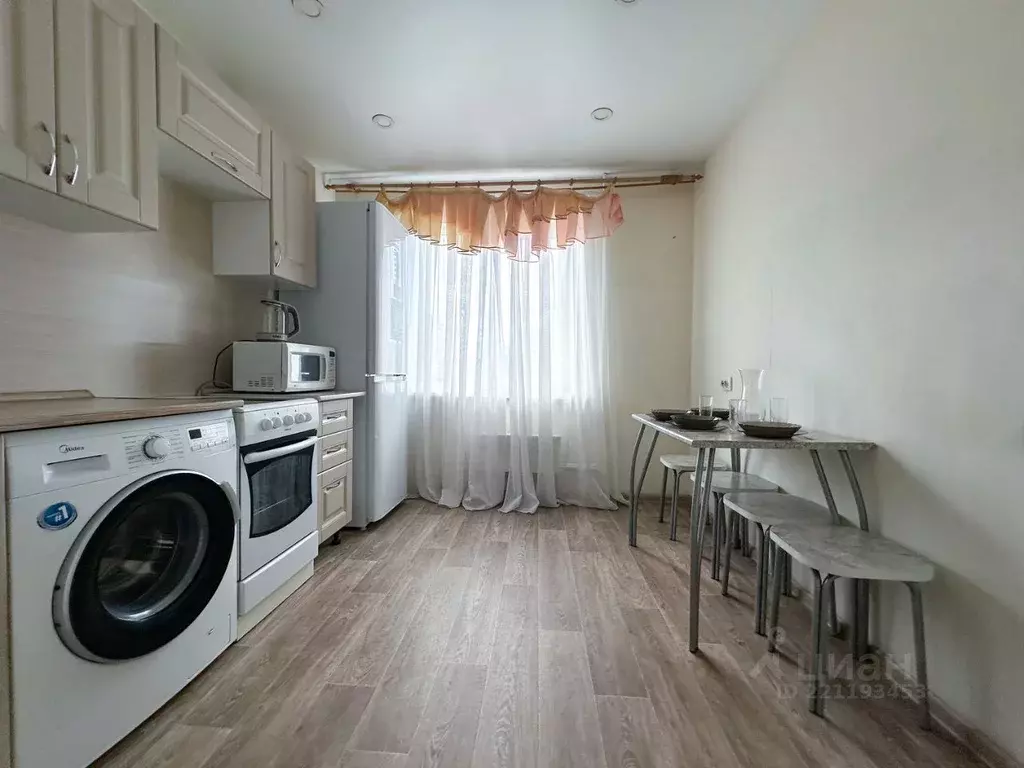 2-к кв. Самарская область, Тольятти Южное ш., 33 (62.0 м) - Фото 1