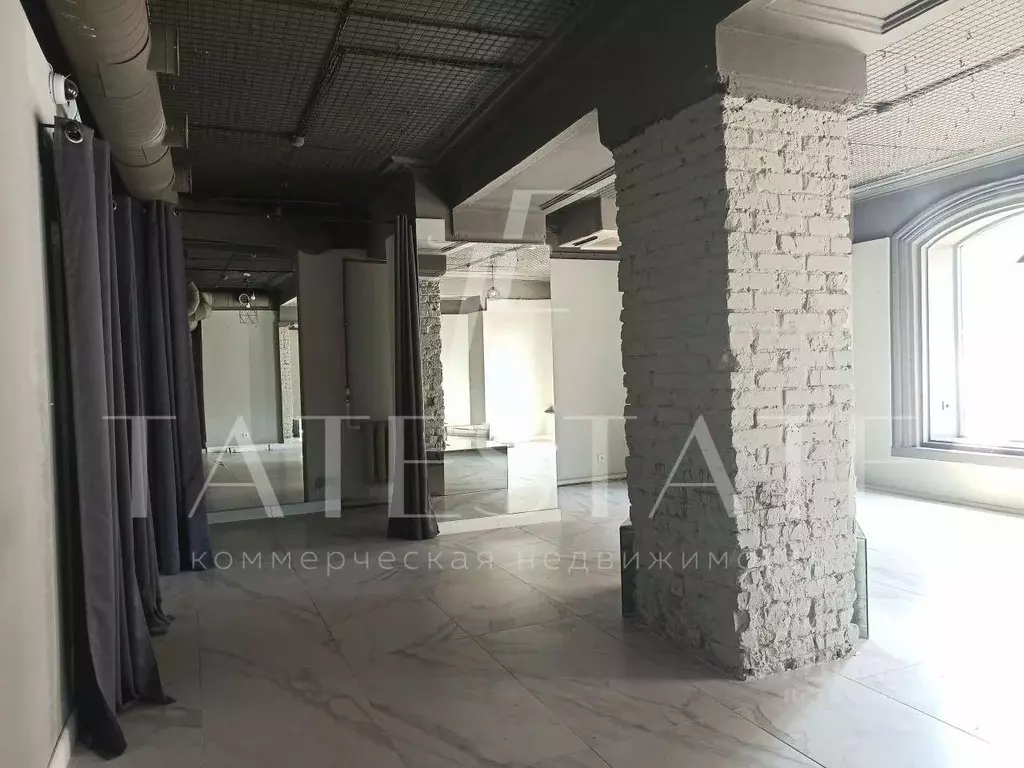 Помещение свободного назначения в Татарстан, Казань ул. Айвазовского, ... - Фото 0